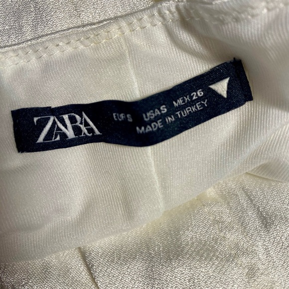 Zara Cream Satin Garment - Picture 9 of 9